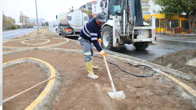Aksaray Belediyesi Muhsin Yazıcıoğlu   Bulvarı’nda Kuru Peyzaj Çalışması Başlattı