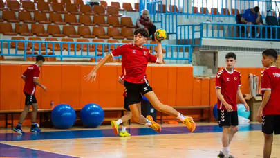 Geleceğin Hentbolcuları Aksaray’da Kampta Taramadan Geçti