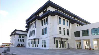 Yeni Belediye Hizmet Binasında Çalışmalar   Tamamlama Aşamasına Ulaştı