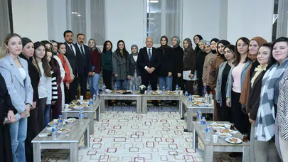 Vali Kumbuzoğlu KYK Aksaray Kız Öğrenci Yurdunu ziyaret etti