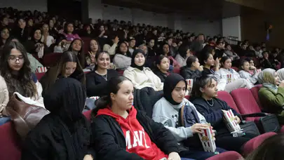 Bilgihane Öğrencileri Bilim ve Sinemayla Motivasyon Tazeledi