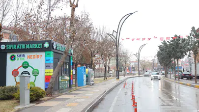 “Atığı Bastona Dönüştür, Hayata Işık Tut”