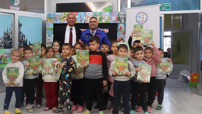 Öğrencilere TÜBİTAK dergileri dağıtıldı