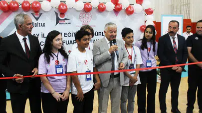 54 Projeyle TÜBİTAK 4006-C  Bilim Fuarları Festivali Açıldı