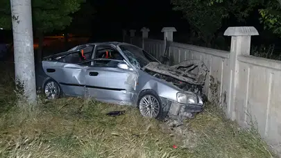 Otomobilin Bahçe Duvarına Çarptığı Kazada Yaralanan Berivan Yaşamını Yitirdi