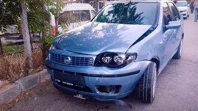 Otomobil ile motosikletin çarpıştı: 2 yaralı