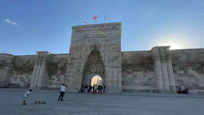 Sultanhanı Kervansarayı, İtalyan Turistlerin Uğrak Noktası Oldu