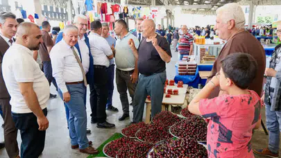 Vali Duru, pazar esnaflarını ziyaret etti