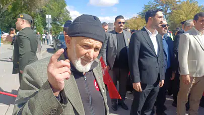 Atatürk’ün sesine benzeyen sesiyle Onuncu Yıl Nutku’nu okudu