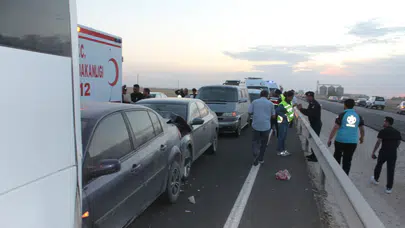 Kum fırtınasında zincirleme kaza: 16 yaralı