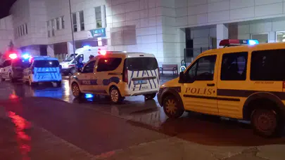 Eskil ilçesinde kamyonet ile motosiklet çarpıştı: 1 ağır yaralı