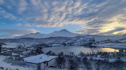 Kar Kartpostallık Görüntüler Oluşturdu