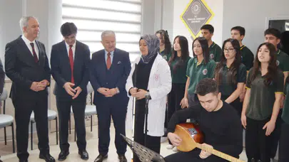 Yazdığı proje ile görme engelli öğretmen Adalet, okuluna müzik atölyesi kazandırdı