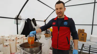 Aksaray Belediyesi İftar Çadırında Çanakkale Menüsü İkram Edildi