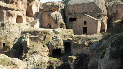 Yer altındaki tarih Kentin yer altındaki tarihi Yerin altındaki medeniyet