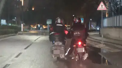 Motosikletli kuryelerin tehlikeli yolculuğu kamerada