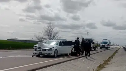 Aksaray’da iki otomobil çarpıştı: 1 yaralı