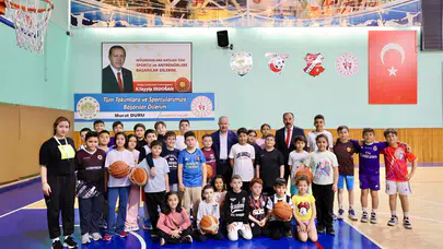 Vali Duru: Aksaray spor tesisleri konusunda şanslı