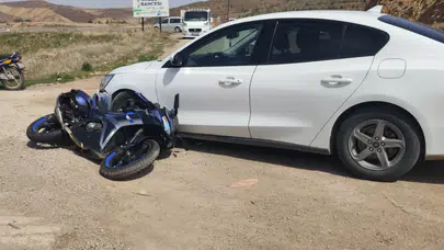 Otomobil ile motosiklet çarpıştı: 1 yaralı