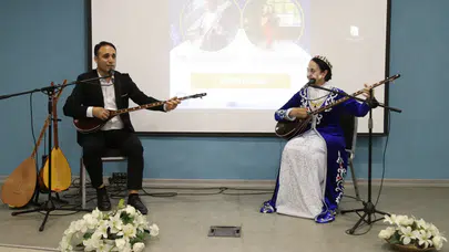 ASÜ’de dutar ve bağlama dinletisi büyük beğeni topladı