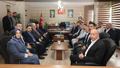 Ak Parti Aksaray İl Teşkilatında Coşkulu Buluşma: Hulusi Akar Teşkilatla Bir Araya Geldi