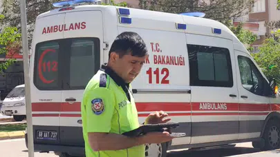 Otomobilin çarpıp kaçtığı motosiklet sürücüsü yaralandı
