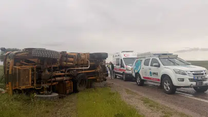 Askeri Araç Şarampole Devrildi: 2 Askeri Personel Yaralandı