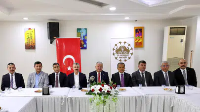 Aksaray protokolü bayramlaştı