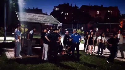 Parktaki Bıçaklı Saldırının Şüphelileri Yakalandı