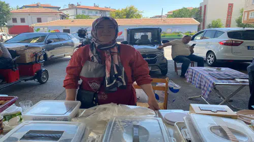 Hanım Eli Pazarı’ndan Kazandığı Gelirle Çocuğunun Eğitimine Destek Oldu