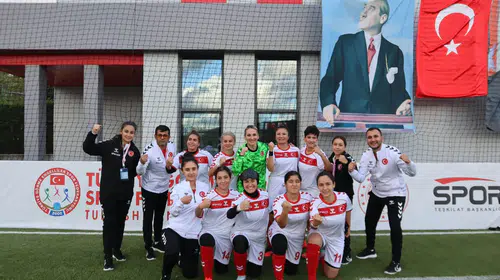 Milliler Avrupa Şampiyonası’na galibiyetle başladı