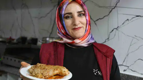 Şırdan ve mumbar yapıp pazarlarda sattı, şimdi kendi dükkanının patronu oldu