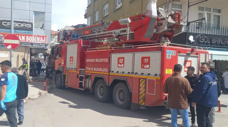 Ocakta unutulan yemek yangına yol açtı