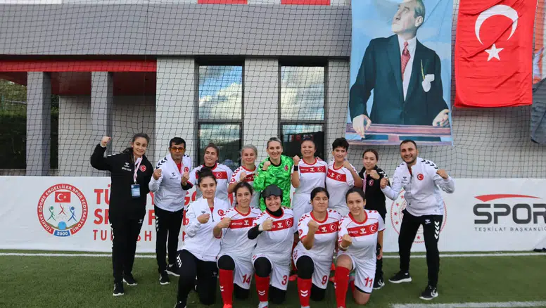 Milliler Avrupa Şampiyonası’na galibiyetle başladı
