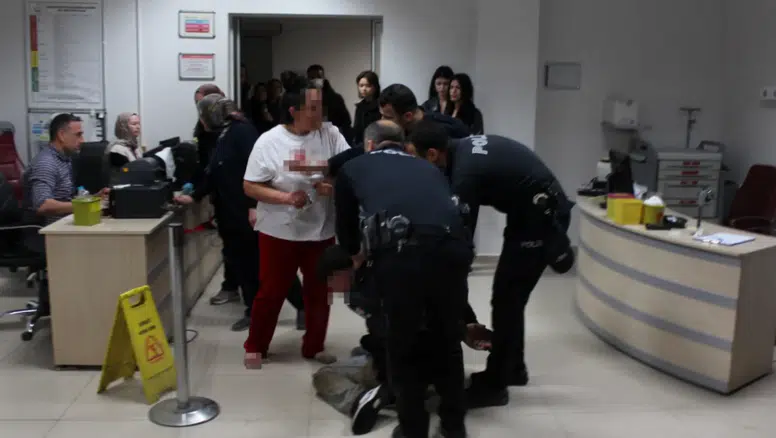 Sevgilisinin oğlu tarafından bıçaklanmıştı, hayatını kaybetti