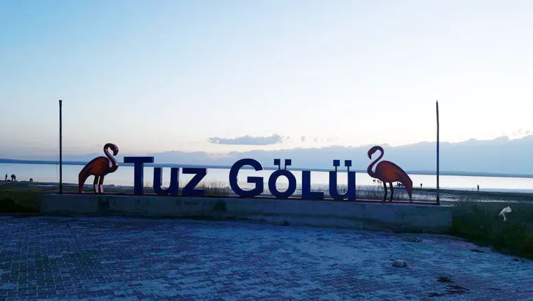 Tuz Gölü’nde muhteşem günbatımı