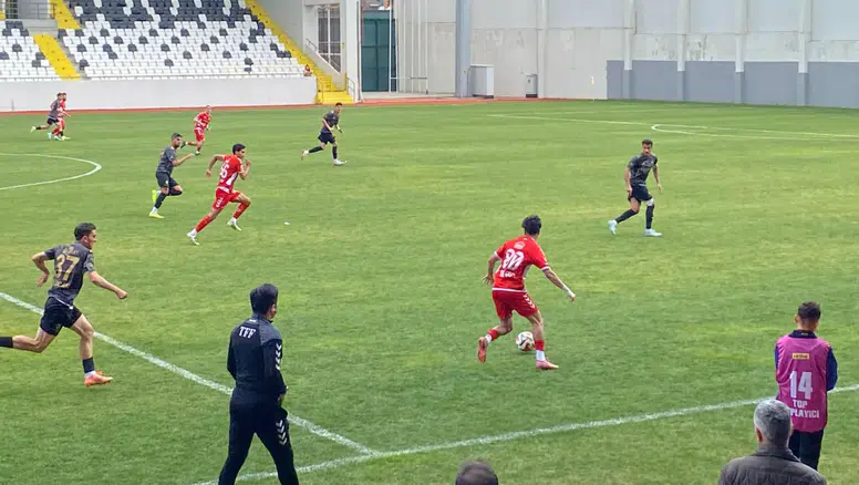 Siyah-beyazlı ekip Soma’dan 1 puanla döndü