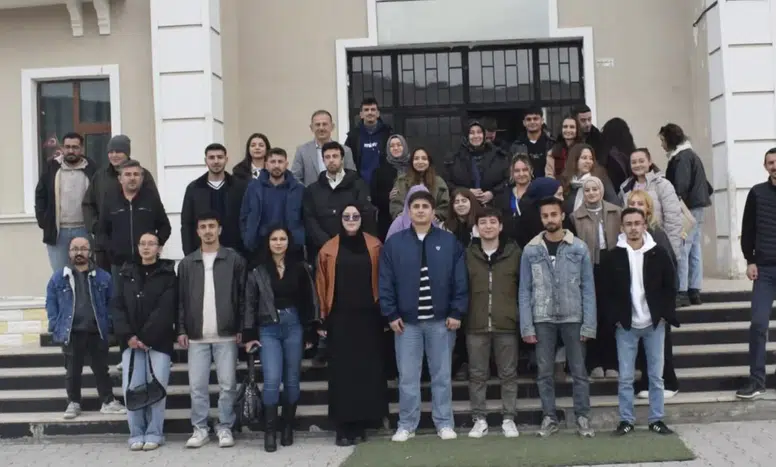 Aksaray Üniversitesi Öğrencilerinden Oğuzata Ortaokulu’nda Anlamlı Proje