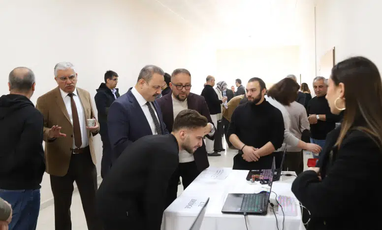 Aksaray Üniversitesinde yapay zekâ rüzgârı