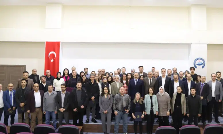 ASÜ’dekalite ve enerji yönetimi eğitimlerini tamamlayan personele sertifikaları verildi