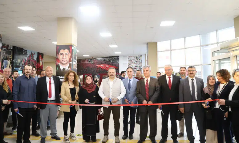 ASÜ’de sanatın birleştirici gücü üniversite-lise iş birliğiyle taçlandırıldı