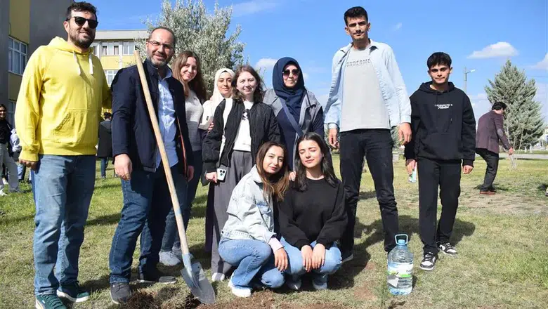 Gelecek Nesillere Bir Fidan, Bir Mesaj