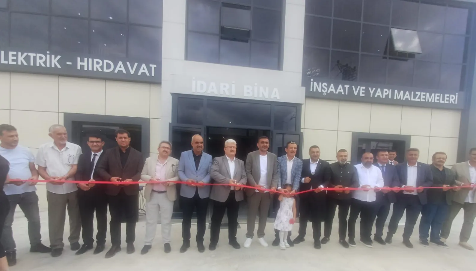 Uzun Ticaret’in Yeni Mağazası Aksaray OSB’de Törenle Açıldı